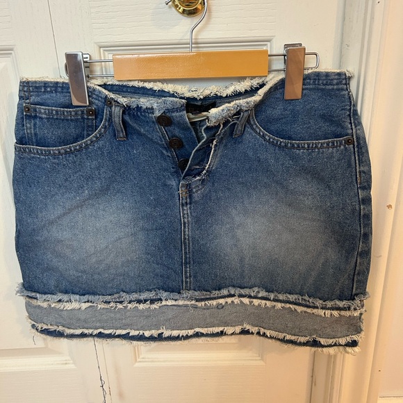 Blue Ruffled Cut Out Mini Skirt❤️ - Picture 5 of 5